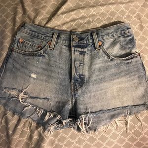 COPY - Levi's 501 distressed vintage shorts